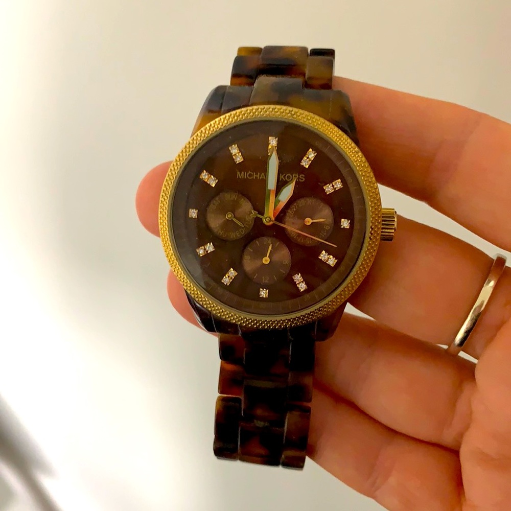 Michael Kors Watch - Picture 3 of 6